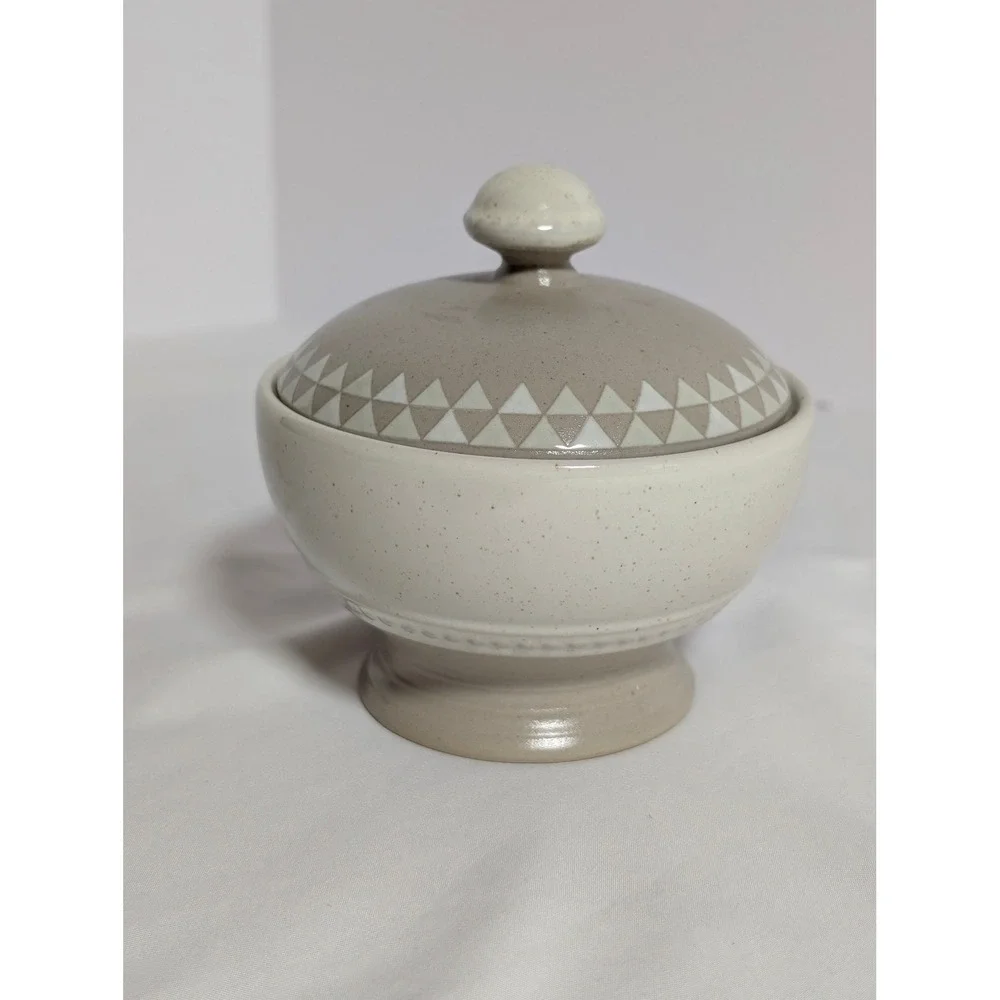 Mikasa Stone Craft Ventura Sugar Bowl with Lid Tan Gray Geometric CF306